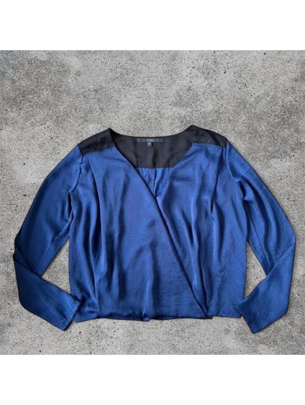 Guess navy and black blouse